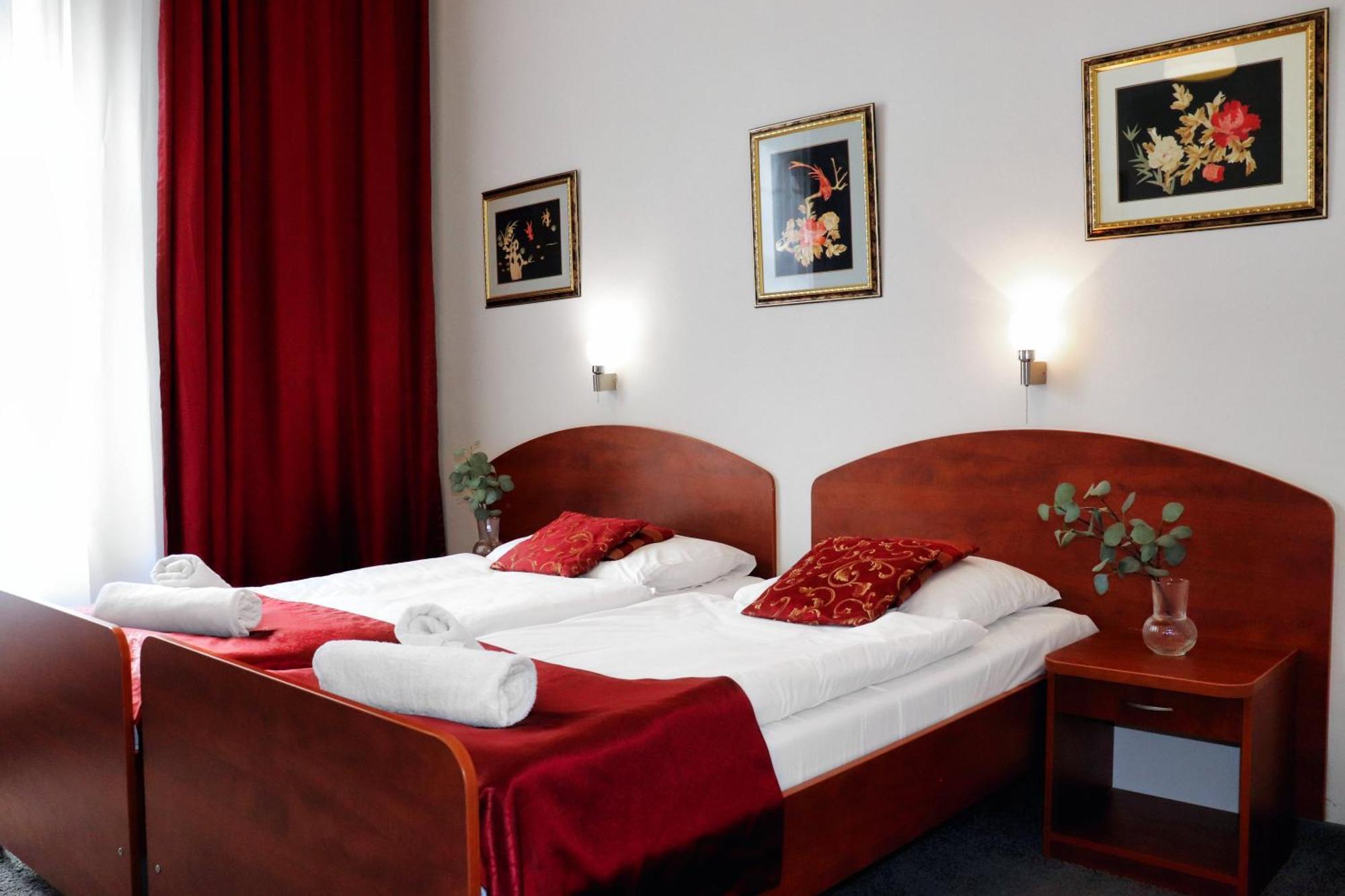 Lothus 3*