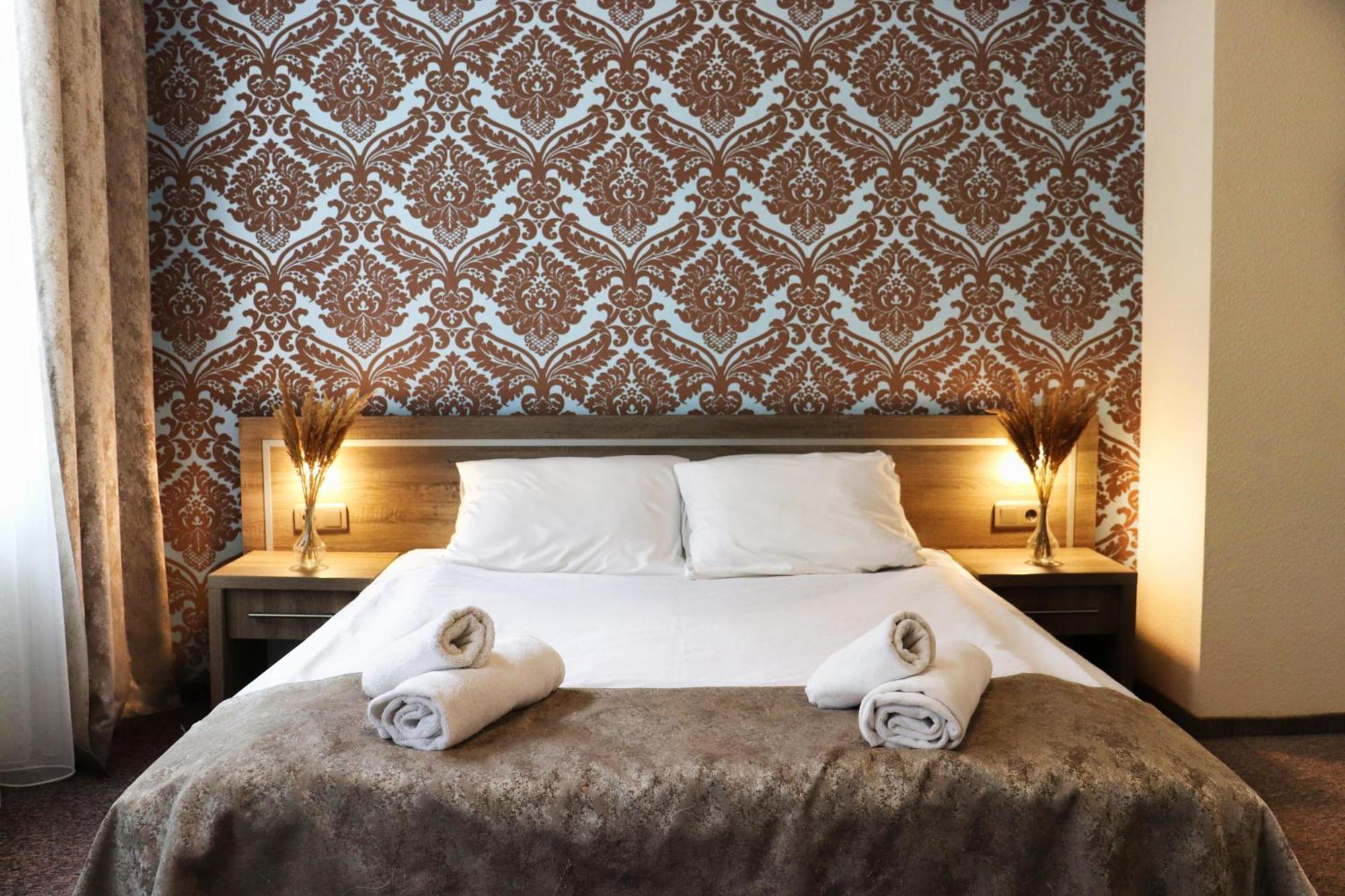 Lothus 3*